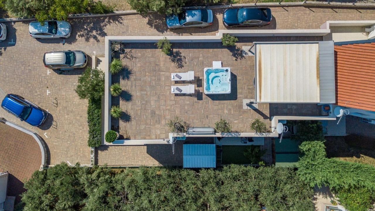 Apartments Luka Vodice Exteriör bild
