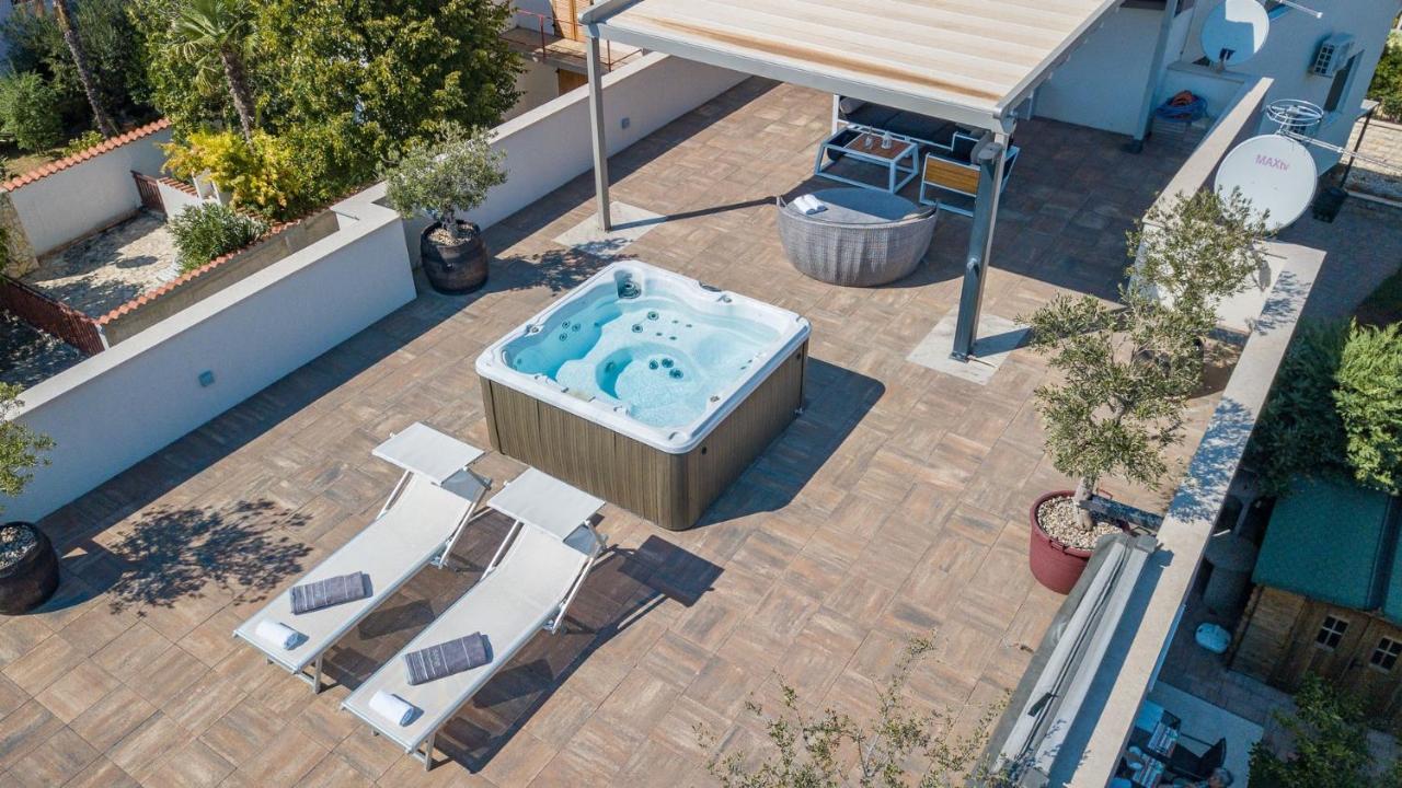 Apartments Luka Vodice Exteriör bild