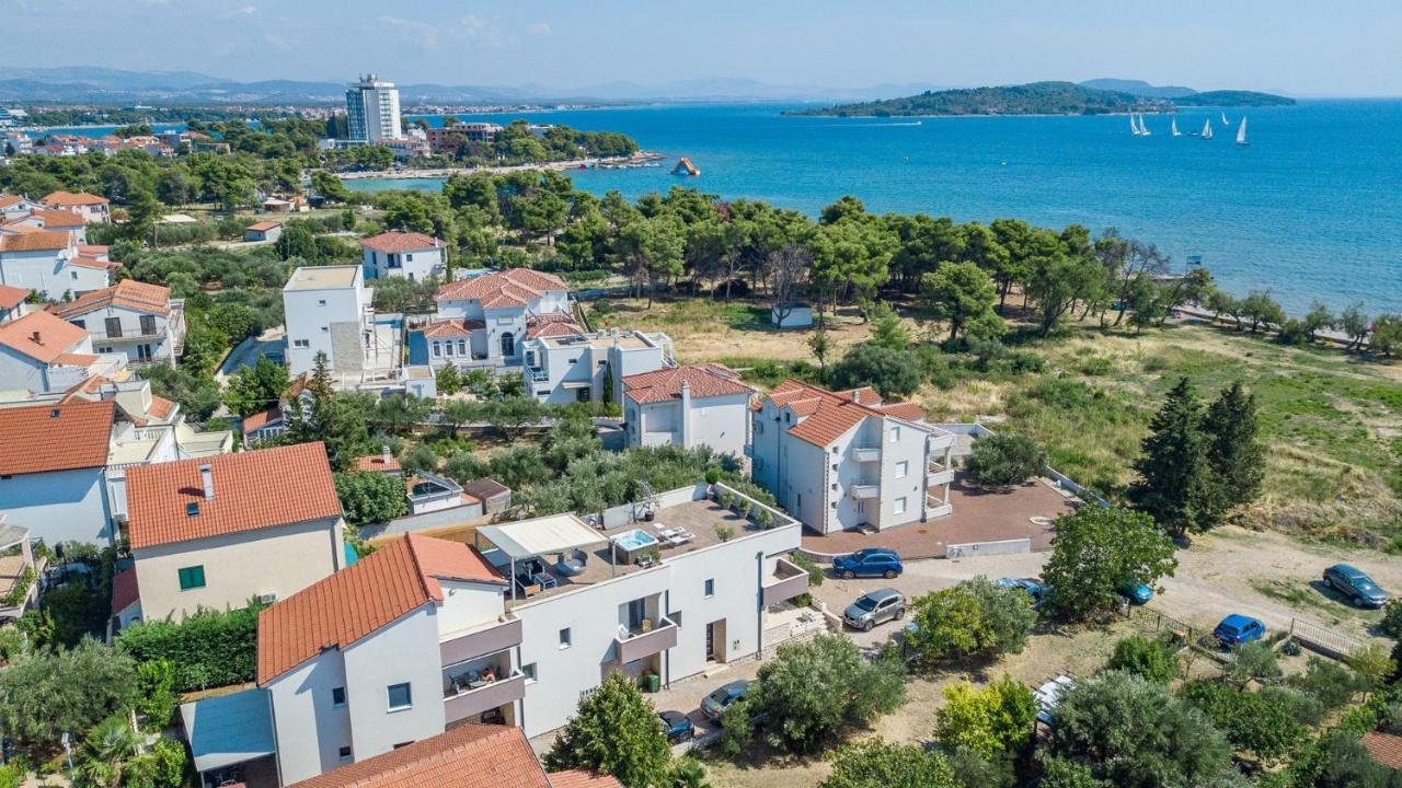 Apartments Luka Vodice Exteriör bild